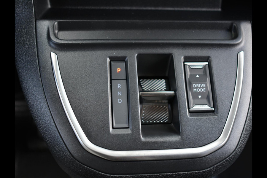 Opel Vivaro Electric L2 75 kWh | 8 jaar garantie | Surround View Pakket | Geïsoleerde comfort scheidingswand met vaste ruit | 3 zitplaatsen
