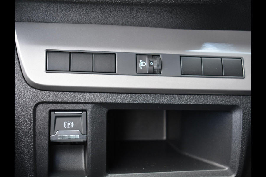 Opel Vivaro Electric L2 75 kWh | 8 jaar garantie | Surround View Pakket | Geïsoleerde comfort scheidingswand met vaste ruit | 3 zitplaatsen