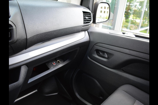 Opel Vivaro Electric L2 75 kWh | 8 jaar garantie | Surround View Pakket | Geïsoleerde comfort scheidingswand met vaste ruit | 3 zitplaatsen