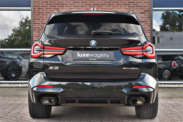 BMW X3 xDrive30e M-Sport Pano El-zetels Laser HUD 20inch Shadowline