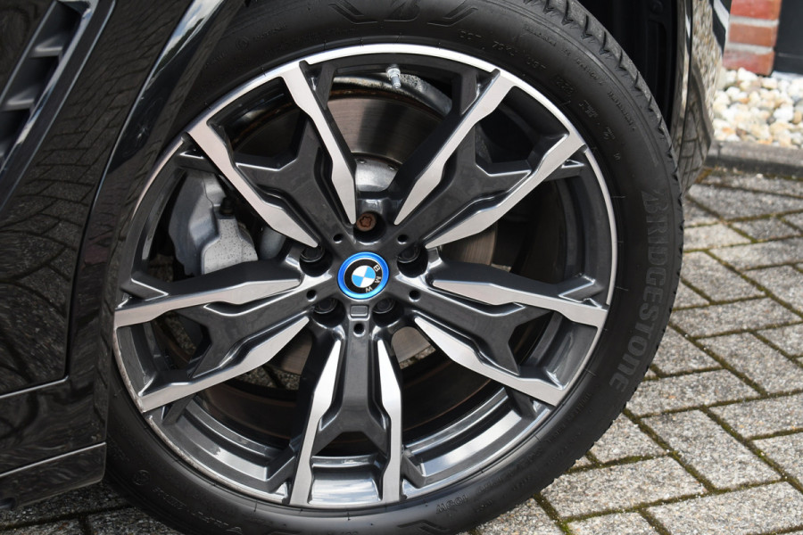 BMW X3 xDrive30e M-Sport Pano El-zetels Laser HUD 20inch Shadowline
