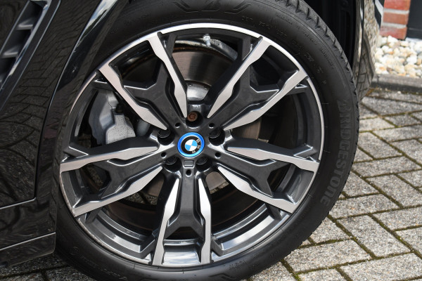 BMW X3 xDrive30e M-Sport Pano El-zetels Laser HUD 20inch Shadowline