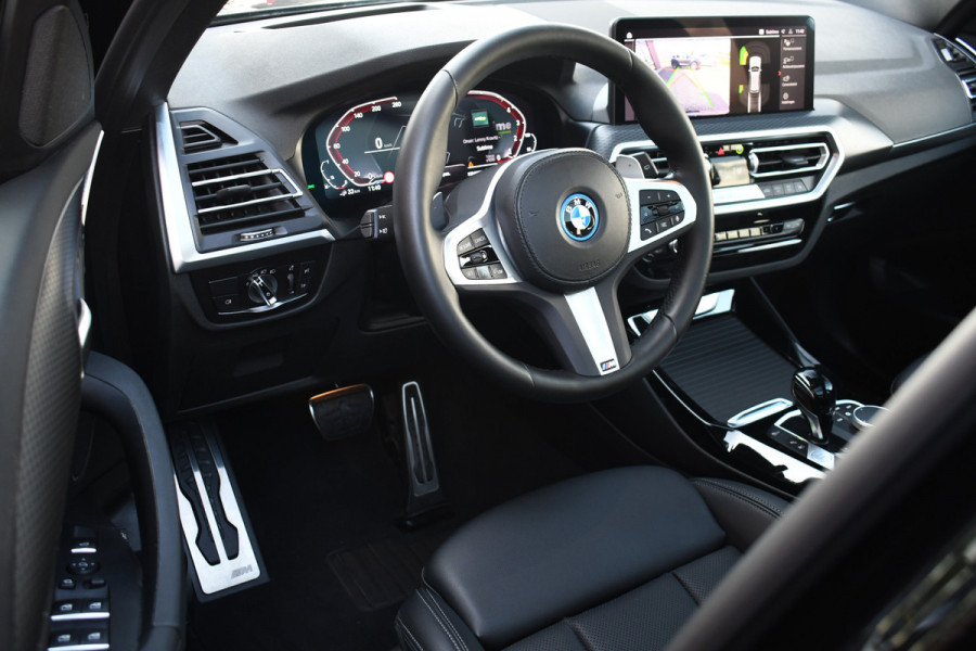 BMW X3 xDrive30e M-Sport Pano El-zetels Laser HUD 20inch Shadowline