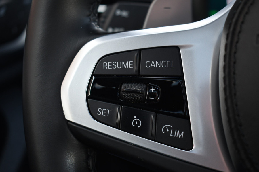 BMW X3 xDrive30e M-Sport Pano El-zetels Laser HUD 20inch Shadowline