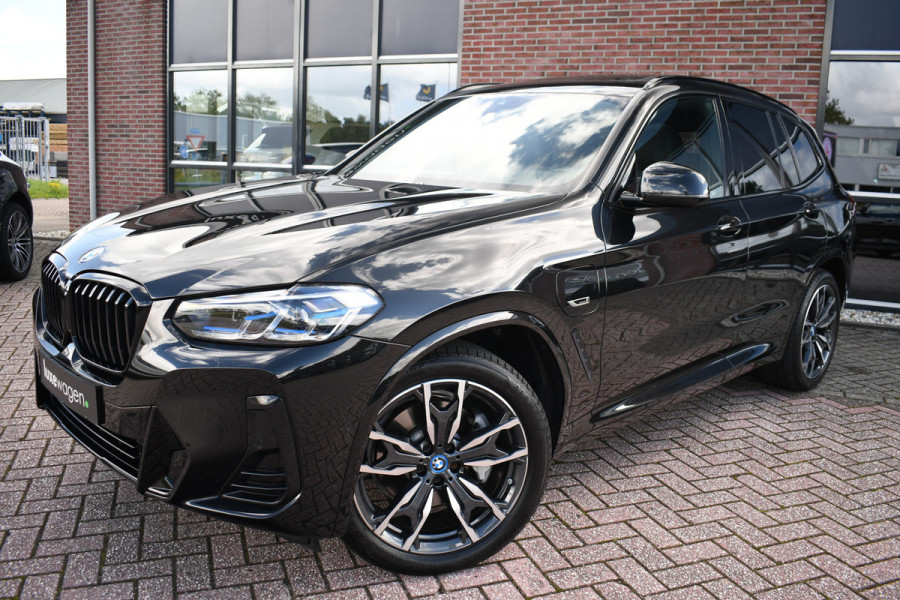 BMW X3 xDrive30e M-Sport Pano El-zetels Laser HUD 20inch Shadowline