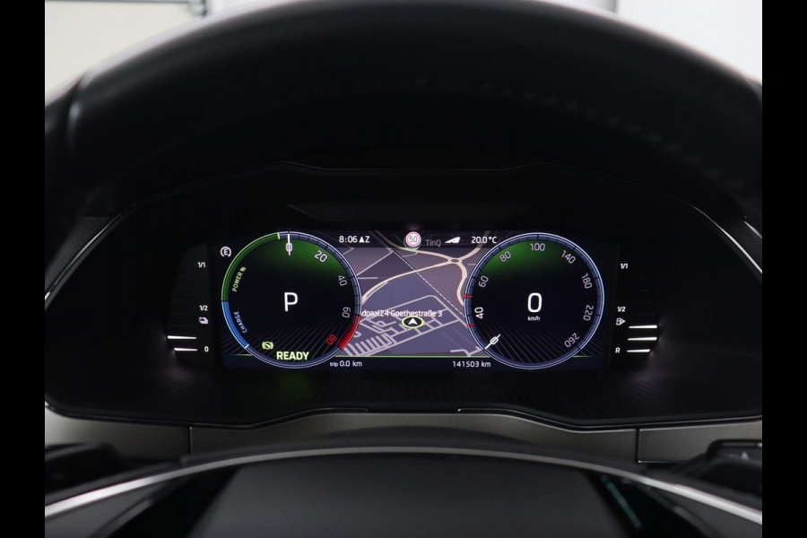 Škoda Superb 1.4 TSI iV Laurin & Klement | Panoramadak | Stoelventilatie | Leder | Camera | Trekhaak | Massage | Adaptive cruise | Virtual Cockpit | Canton Sound | Carplay | 19'' lichtmetalen velgen | PHEV