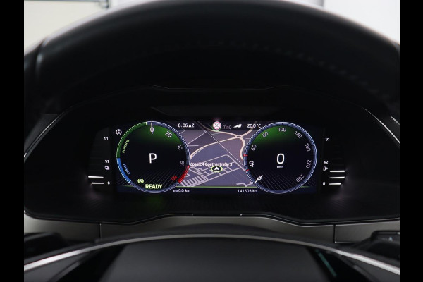Škoda Superb 1.4 TSI iV Laurin & Klement | Panoramadak | Stoelventilatie | Leder | Camera | Trekhaak | Massage | Adaptive cruise | Virtual Cockpit | Canton Sound | Carplay | 19'' lichtmetalen velgen | PHEV