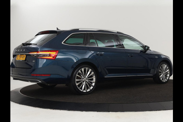 Škoda Superb 1.4 TSI iV Laurin & Klement | Panoramadak | Stoelventilatie | Leder | Camera | Trekhaak | Massage | Adaptive cruise | Virtual Cockpit | Canton Sound | Carplay | 19'' lichtmetalen velgen | PHEV