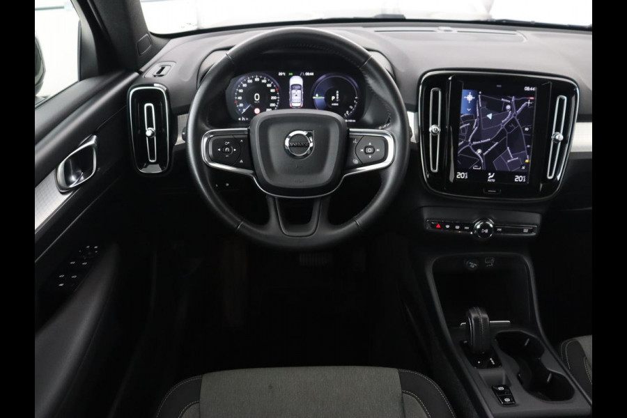 Volvo XC40 1.5 T4 Recharge Inscription Expression | Camera | Carplay | Navigatie | Keyless | Full LED | Climate control | Verwarmde voorruit | Cruise control | PHEV
