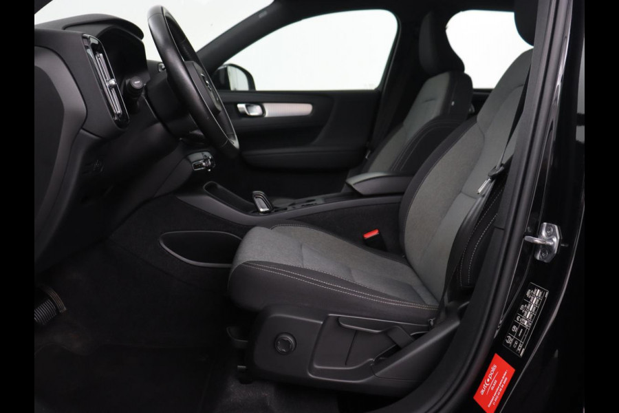 Volvo XC40 1.5 T4 Recharge Inscription Expression | Camera | Carplay | Navigatie | Keyless | Full LED | Climate control | Verwarmde voorruit | Cruise control | PHEV