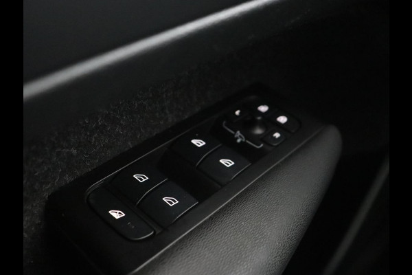 Volvo XC40 1.5 T4 Recharge Inscription Expression | Camera | Carplay | Navigatie | Keyless | Full LED | Climate control | Verwarmde voorruit | Cruise control | PHEV
