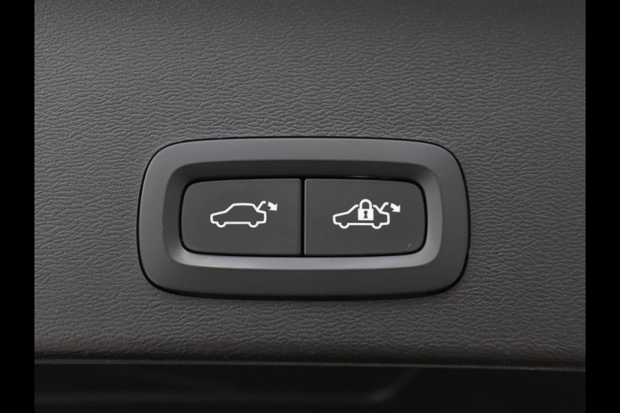 Volvo XC40 1.5 T4 Recharge Inscription Expression | Camera | Carplay | Navigatie | Keyless | Full LED | Climate control | Verwarmde voorruit | Cruise control | PHEV