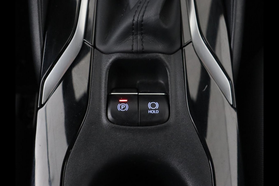 Toyota Corolla 1.8 Hybrid Business Plus | Trekhaak | Stoelverwarming | Camera | Carplay | Adaptive cruise | Full LED | Keyless