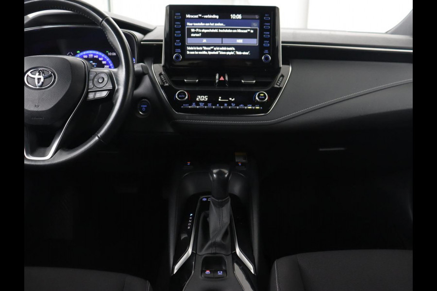 Toyota Corolla 1.8 Hybrid Business Plus | Trekhaak | Stoelverwarming | Camera | Carplay | Adaptive cruise | Full LED | Keyless
