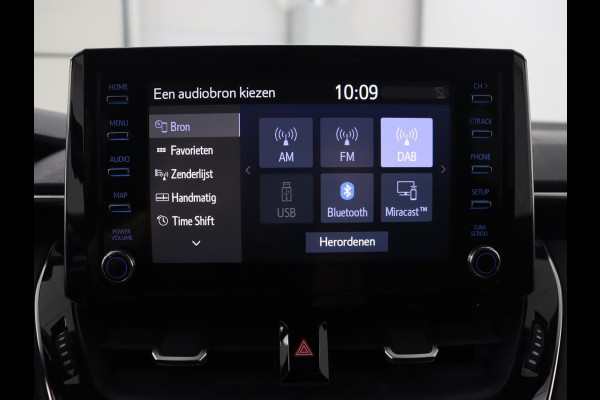 Toyota Corolla 1.8 Hybrid Business Plus | Trekhaak | Stoelverwarming | Camera | Carplay | Adaptive cruise | Full LED | Keyless