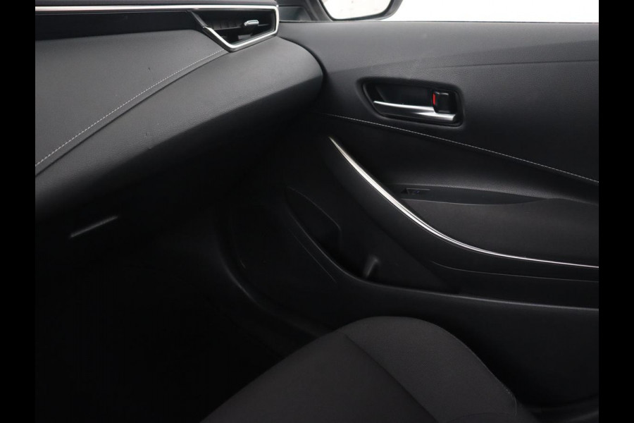 Toyota Corolla 1.8 Hybrid Business Plus | Trekhaak | Stoelverwarming | Camera | Carplay | Adaptive cruise | Full LED | Keyless