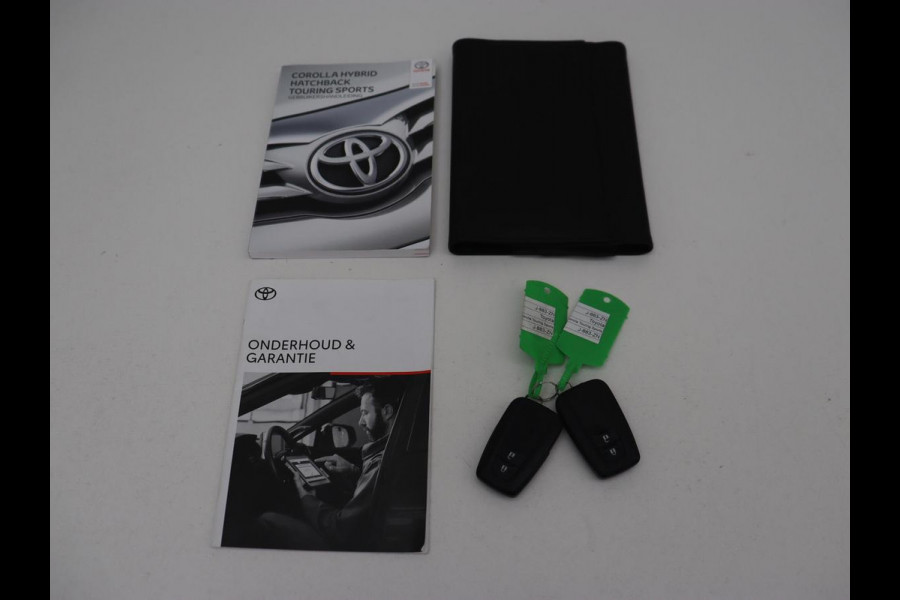 Toyota Corolla 1.8 Hybrid Business Plus | Trekhaak | Stoelverwarming | Camera | Carplay | Adaptive cruise | Full LED | Keyless