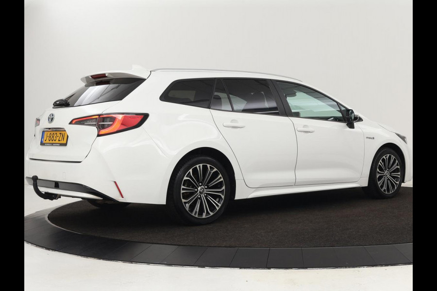 Toyota Corolla 1.8 Hybrid Business Plus | Trekhaak | Stoelverwarming | Camera | Carplay | Adaptive cruise | Full LED | Keyless