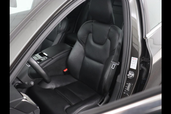 Volvo V60 2.0 T8 Recharge AWD Business Pro | Trekhaak | Leder | Carplay | Keyless | Navigatie | Climate control | Cruise control | Parkeerhulp | Full LED