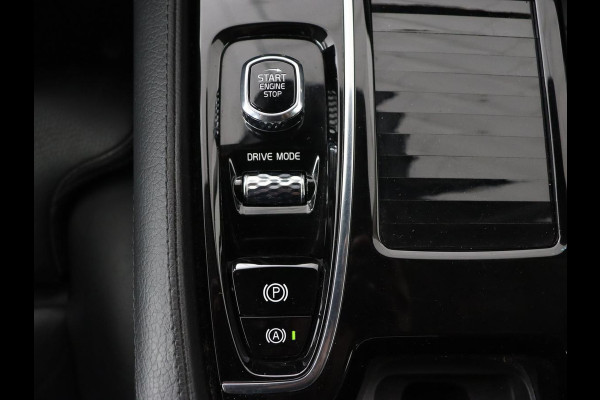Volvo V60 2.0 T8 Recharge AWD Business Pro | Trekhaak | Leder | Carplay | Keyless | Navigatie | Climate control | Cruise control | Parkeerhulp | Full LED
