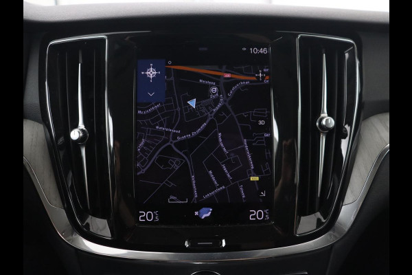 Volvo V60 2.0 T8 Recharge AWD Business Pro | Trekhaak | Leder | Carplay | Keyless | Navigatie | Climate control | Cruise control | Parkeerhulp | Full LED