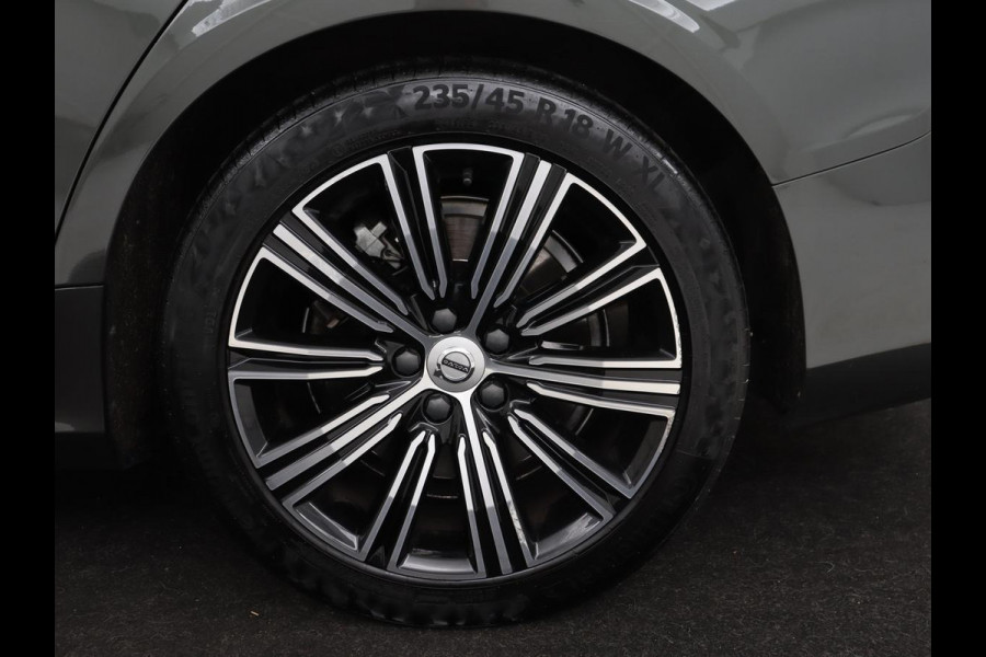 Volvo V60 2.0 T8 Recharge AWD Business Pro | Trekhaak | Leder | Carplay | Keyless | Navigatie | Climate control | Cruise control | Parkeerhulp | Full LED