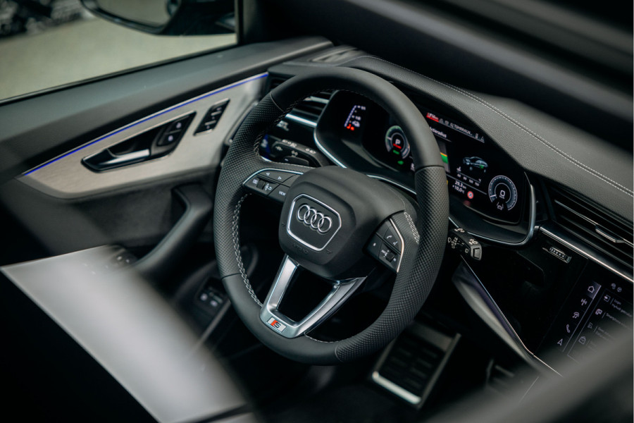 Audi Q8 55 TFSI | BTW | Head-up | B&O | 360 camera Nieuwe Q8 55 TFSI e