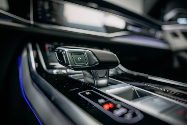 Audi Q8 55 TFSI | BTW | Head-up | B&O | 360 camera Nieuwe Q8 55 TFSI e