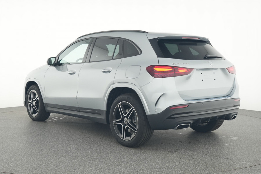 Mercedes-Benz GLA 250 e AMG Plug-In Hybride | AMG Line | Night Pakket | Sfeerverlichting | 360° camera | Stuur en Stoelverwarming | Multi Beam Led koplampen | Inclusief 24 maanden MB Certified garantie voor Europa.