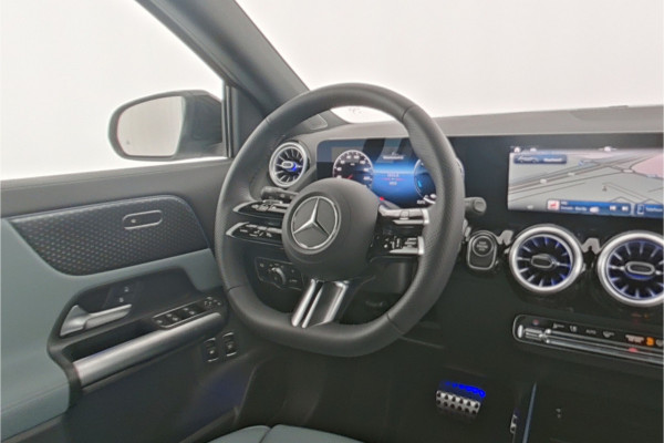 Mercedes-Benz GLA 250 e AMG Plug-In Hybride | AMG Line | Night Pakket | Sfeerverlichting | 360° camera | Stuur en Stoelverwarming | Multi Beam Led koplampen | Inclusief 24 maanden MB Certified garantie voor Europa.