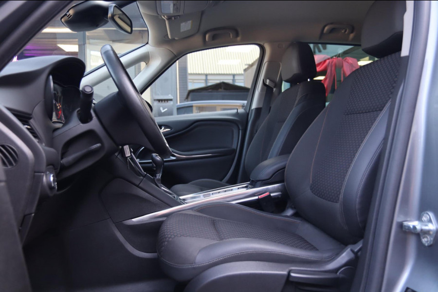 Opel Zafira Tourer 1.6 Turbo 7p / DODEHOEK / CAMERA / STOEL+STUURVERW / CARPLAY
