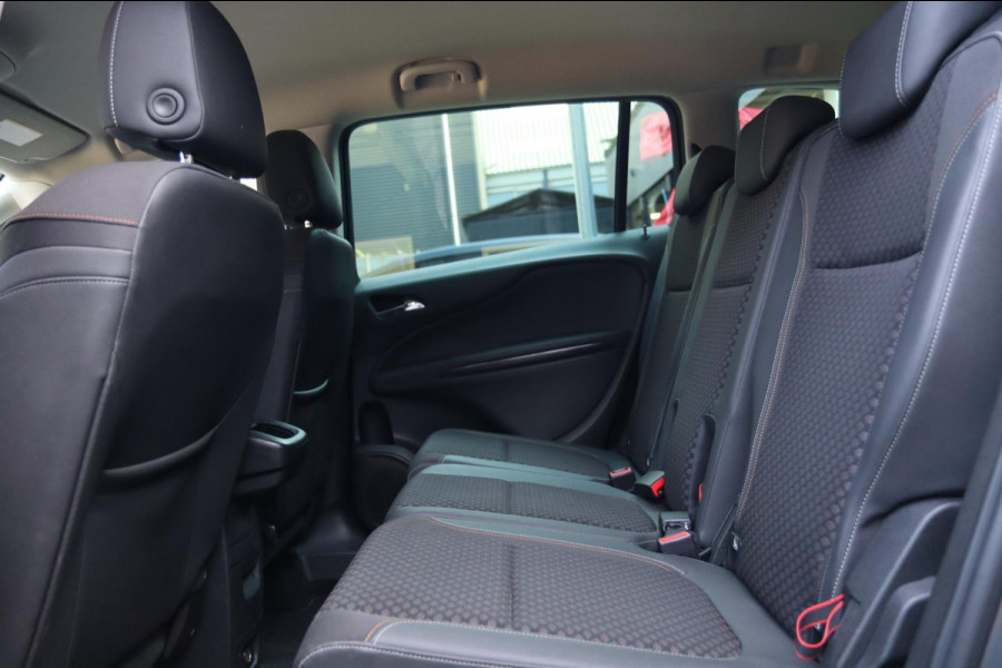 Opel Zafira Tourer 1.6 Turbo 7p / DODEHOEK / CAMERA / STOEL+STUURVERW / CARPLAY