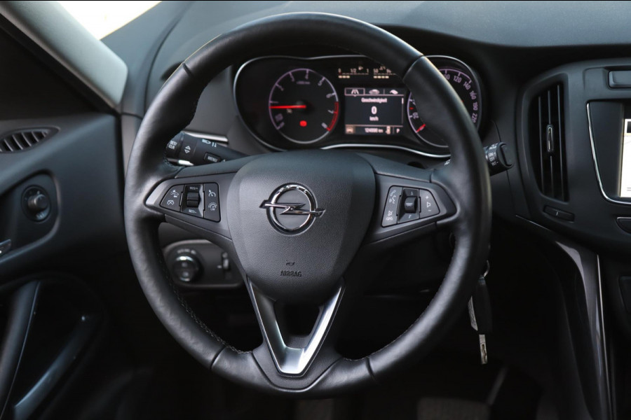 Opel Zafira Tourer 1.6 Turbo 7p / DODEHOEK / CAMERA / STOEL+STUURVERW / CARPLAY