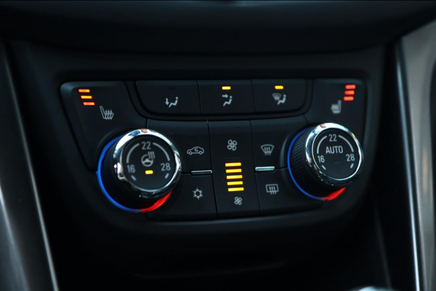 Opel Zafira Tourer 1.6 Turbo 7p / DODEHOEK / CAMERA / STOEL+STUURVERW / CARPLAY