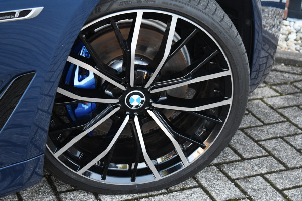 BMW 5 Serie Touring 530e xDrive M-Sport Pano ACC Comf-seat Trekh 360 H/K 20inch