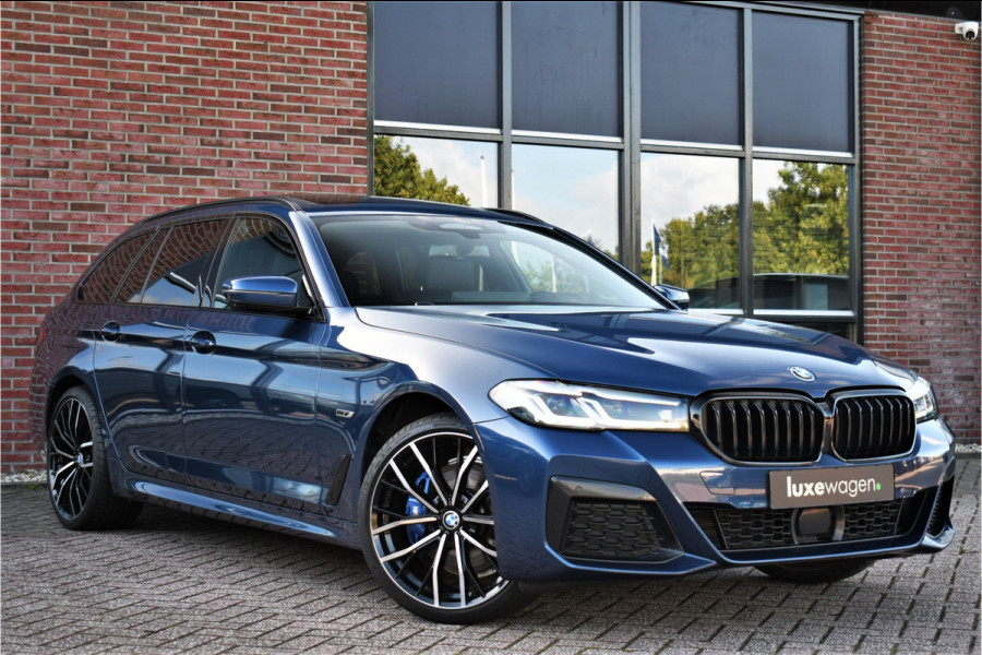 BMW 5 Serie Touring 530e xDrive M-Sport Pano ACC Comf-seat Trekh 360 H/K 20inch