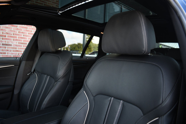 BMW 5 Serie Touring 530e xDrive M-Sport Pano ACC Comf-seat Trekh 360 H/K 20inch