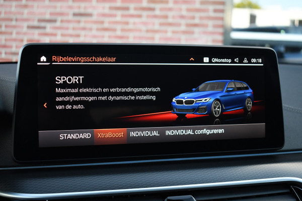 BMW 5 Serie Touring 530e xDrive M-Sport Pano ACC Comf-seat Trekh 360 H/K 20inch