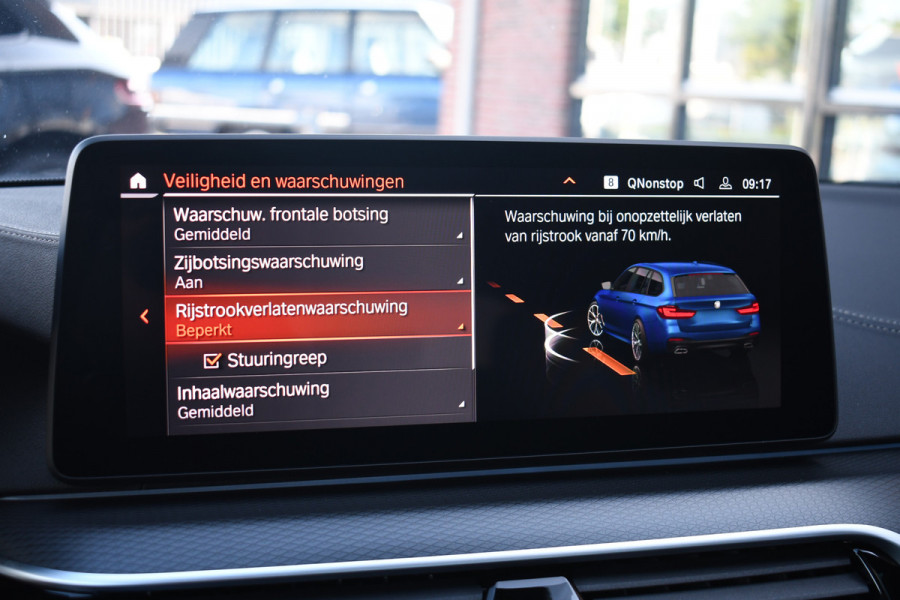 BMW 5 Serie Touring 530e xDrive M-Sport Pano ACC Comf-seat Trekh 360 H/K 20inch