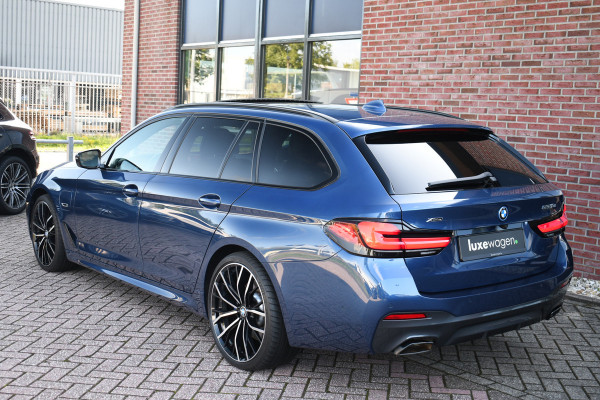 BMW 5 Serie Touring 530e xDrive M-Sport Pano ACC Comf-seat Trekh 360 H/K 20inch
