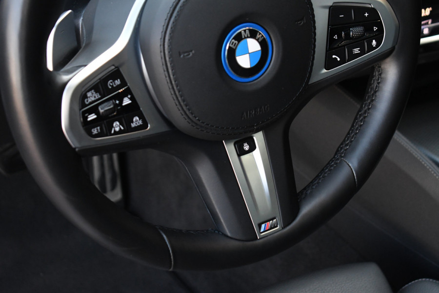 BMW 5 Serie Touring 530e xDrive M-Sport Pano ACC Comf-seat Trekh 360 H/K 20inch