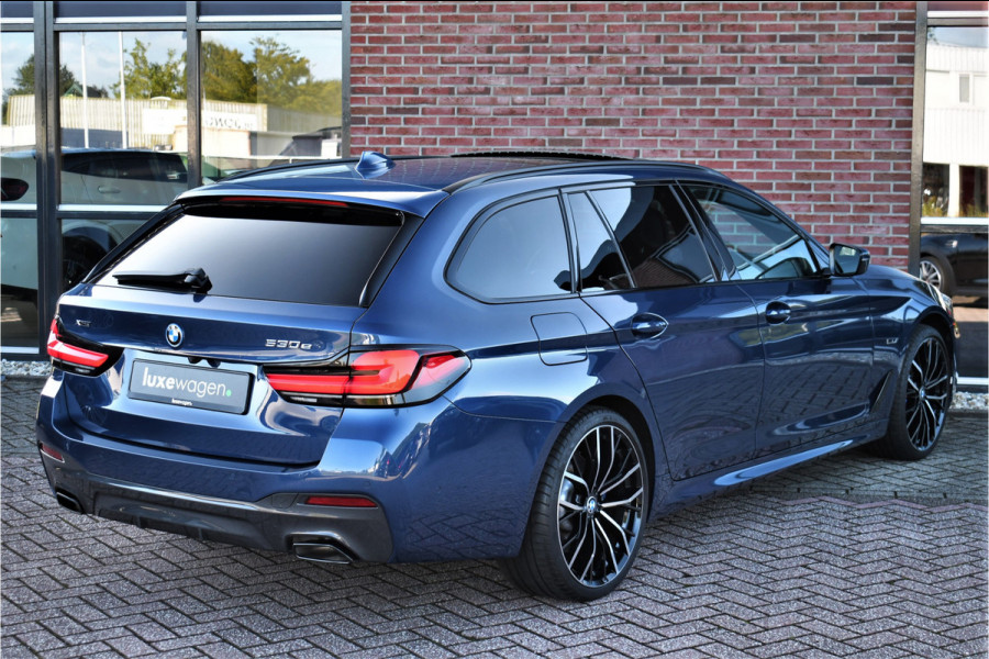 BMW 5 Serie Touring 530e xDrive M-Sport Pano ACC Comf-seat Trekh 360 H/K 20inch
