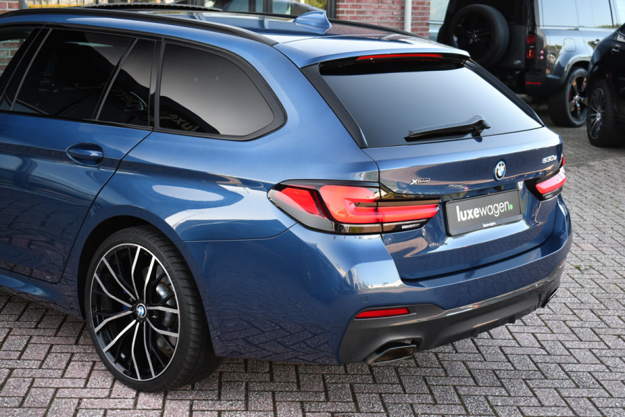 BMW 5 Serie Touring 530e xDrive M-Sport Pano ACC Comf-seat Trekh 360 H/K 20inch