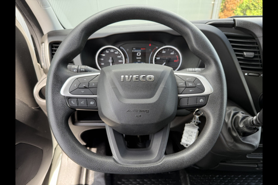 Iveco Daily 35S14 2.3 D / PICK UP MET LANGE BAK / 7 PERSOONS DUBBELE CABINE / !!22.770 KM!!/ AIRCO / CRUISE / NAVI / 3.5 TONS TREKHAAK