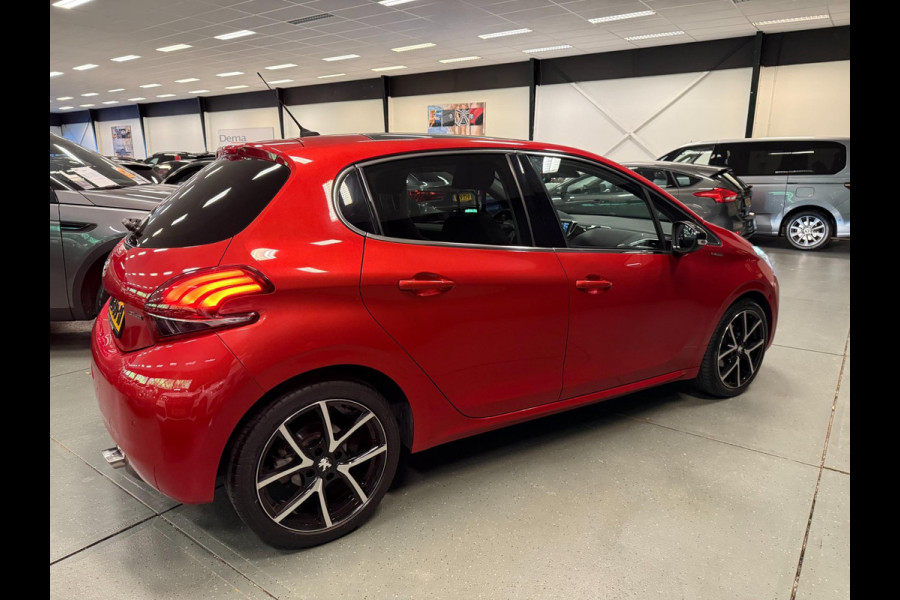 Peugeot 208 1.2 PureTech GT-Line PANO/NAVI/DAB/CAM/CARPLAY/ECC/PDC/CRUISE///