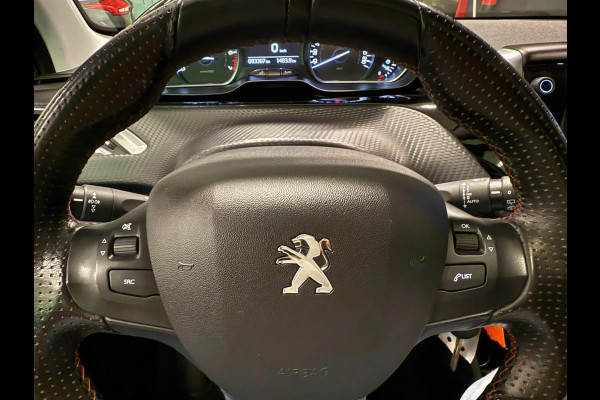 Peugeot 208 1.2 PureTech GT-Line PANO/NAVI/DAB/CAM/CARPLAY/ECC/PDC/CRUISE///