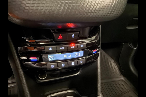 Peugeot 208 1.2 PureTech GT-Line PANO/NAVI/DAB/CAM/CARPLAY/ECC/PDC/CRUISE///