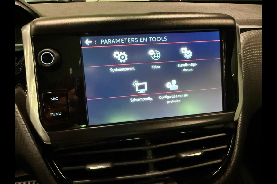 Peugeot 208 1.2 PureTech GT-Line PANO/NAVI/DAB/CAM/CARPLAY/ECC/PDC/CRUISE///