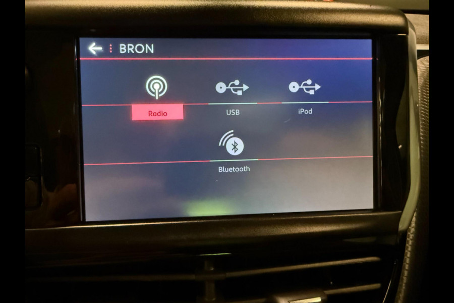 Peugeot 208 1.2 PureTech GT-Line PANO/NAVI/DAB/CAM/CARPLAY/ECC/PDC/CRUISE///
