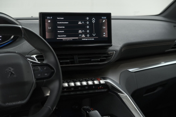 Peugeot 5008 PureTech 130 EAT8 GT Black Pack | Trekhaak | Panoramadak | 360 Camera | FOCAL® | Adaptieve Cruise Control